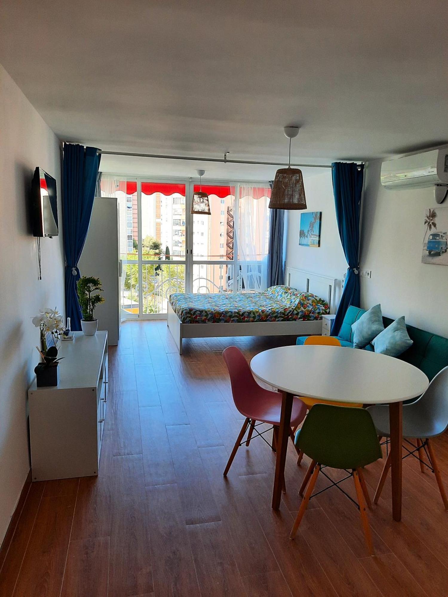 Playmon Holiday Apartment Бенідорм Екстер'єр фото