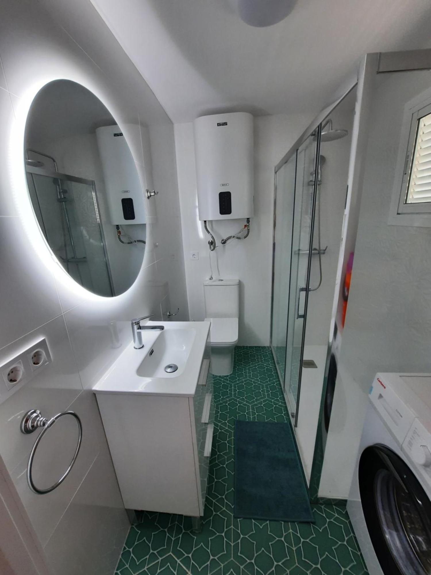 Playmon Holiday Apartment Бенідорм Екстер'єр фото